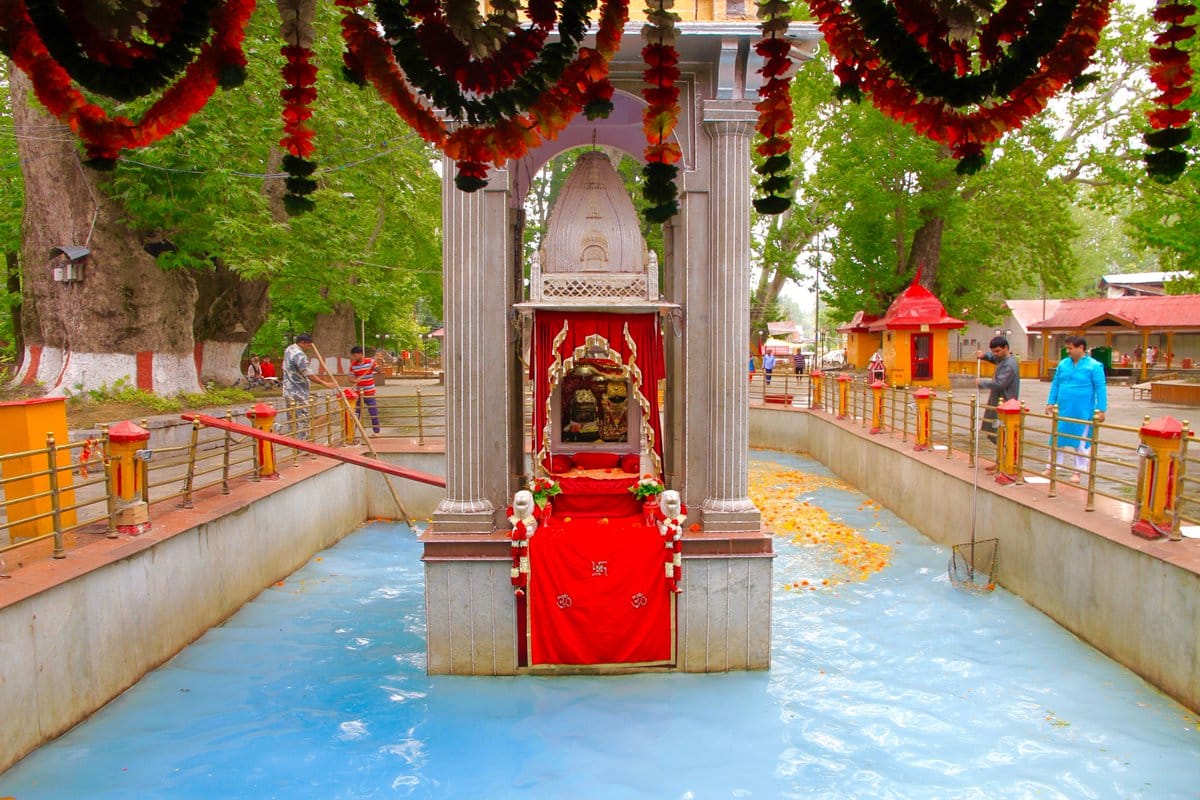 Front view of Kheer Bhawani Temple, Jammu & Kashmir, India