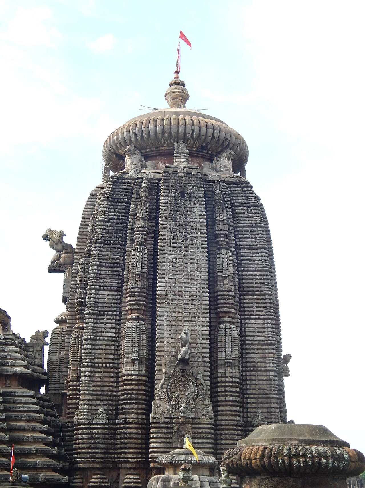 Lingaraja Temple with its towering shikhara rising above Bhubaneswar, Odisha