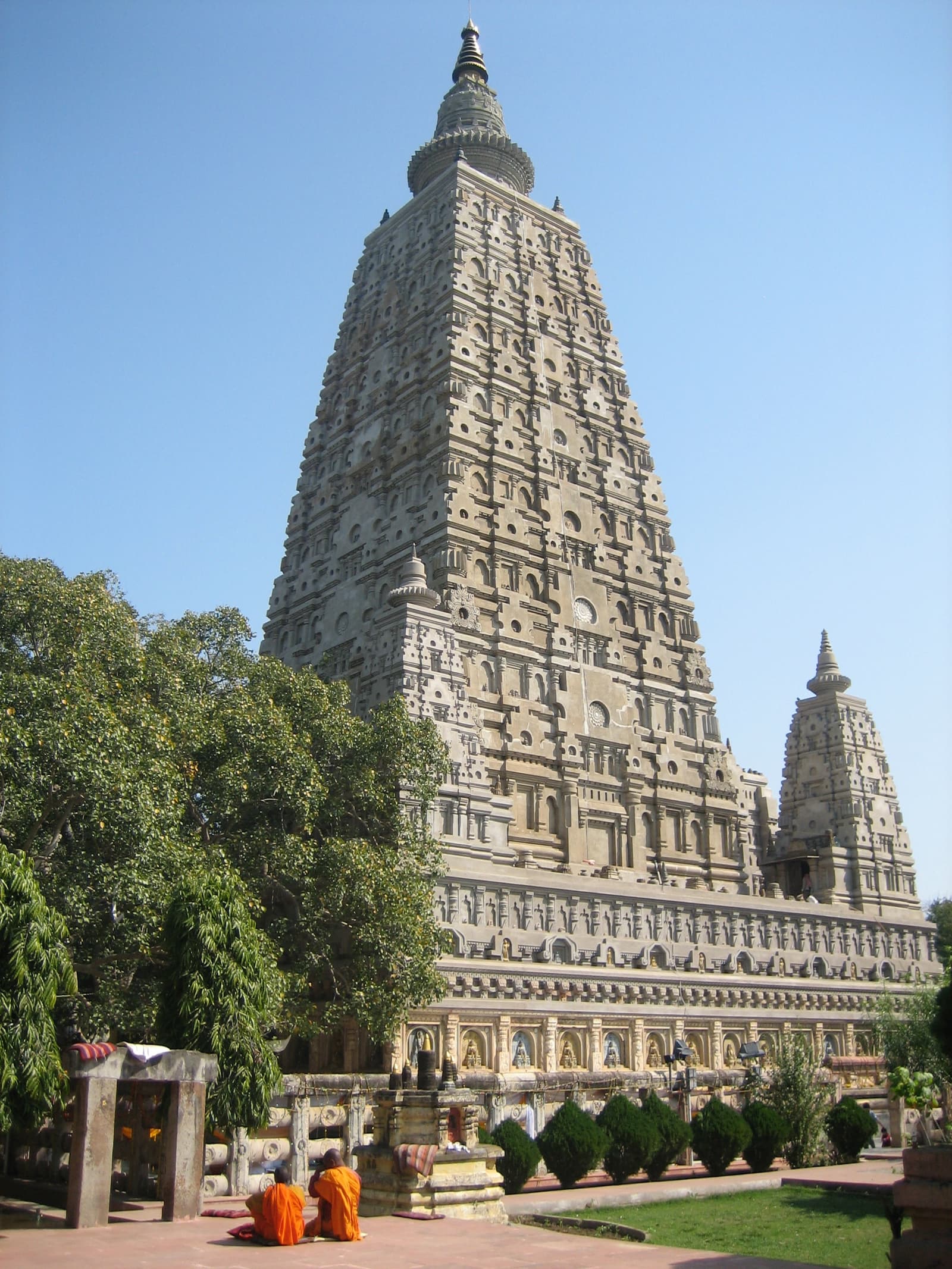 Front view of Mahabodhi Temple, Bodh Gaya, Bihar