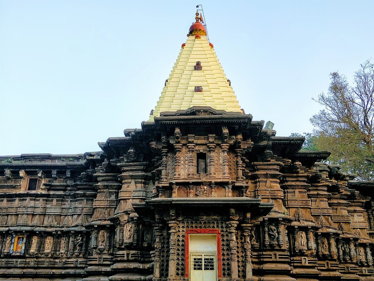 Mahalakshmi Temple gopuram and sanctum in Kolhapur, Maharashtra