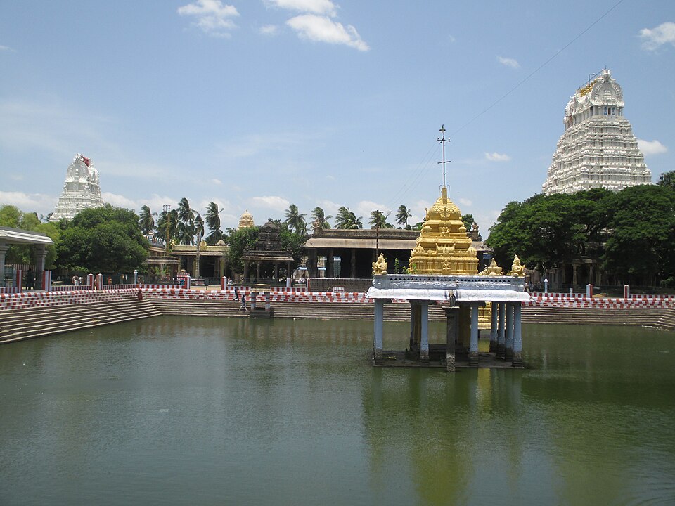 Front view of Varadaraja Perumal Temple, Puducherry